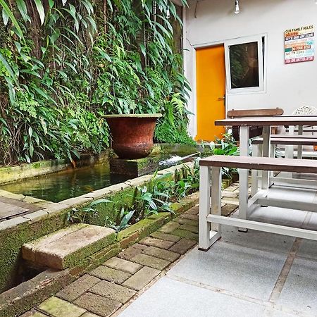 Jeng Tini Guest House Bogor Eksteriør bilde