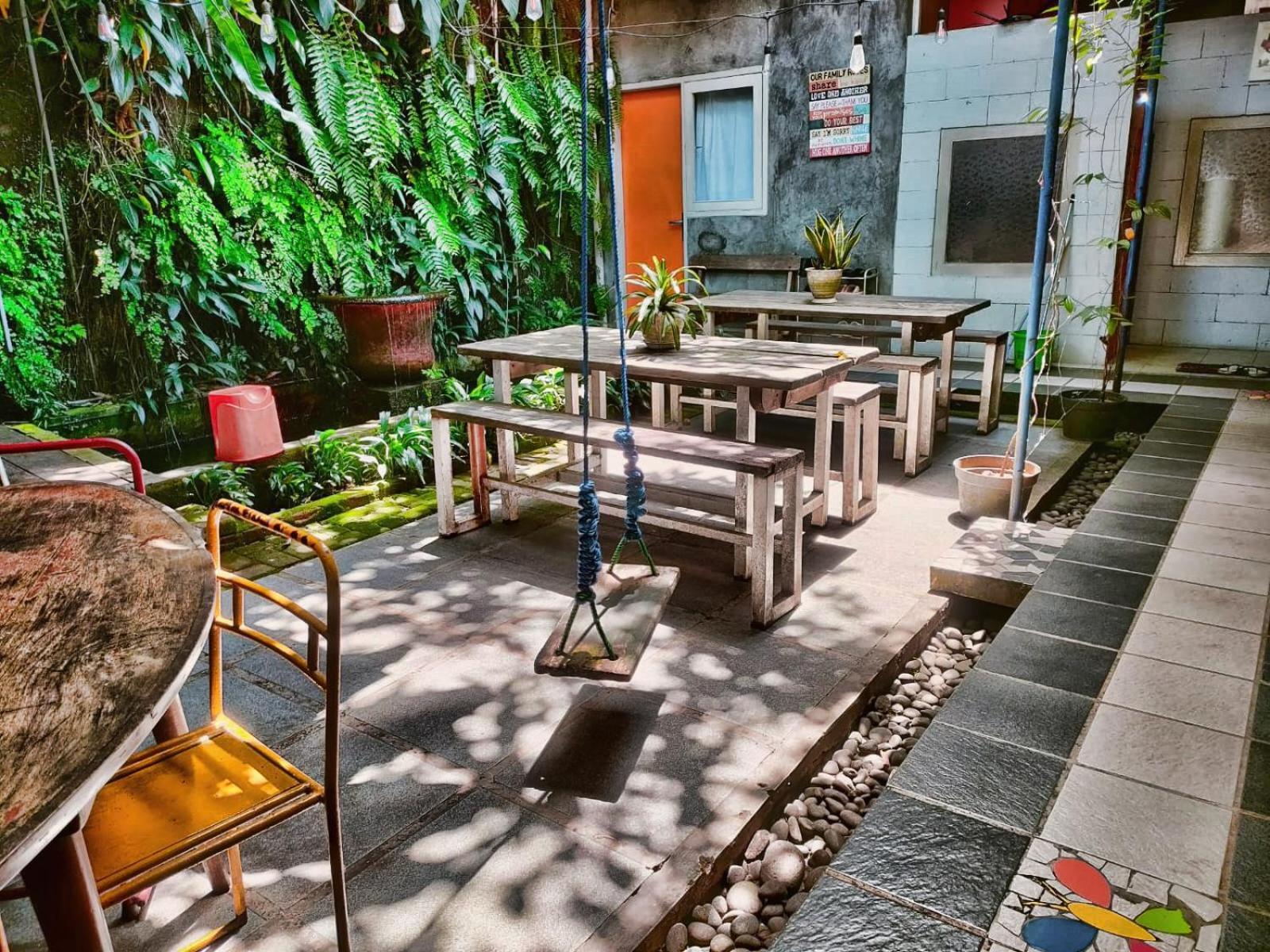 Jeng Tini Guest House Bogor Eksteriør bilde