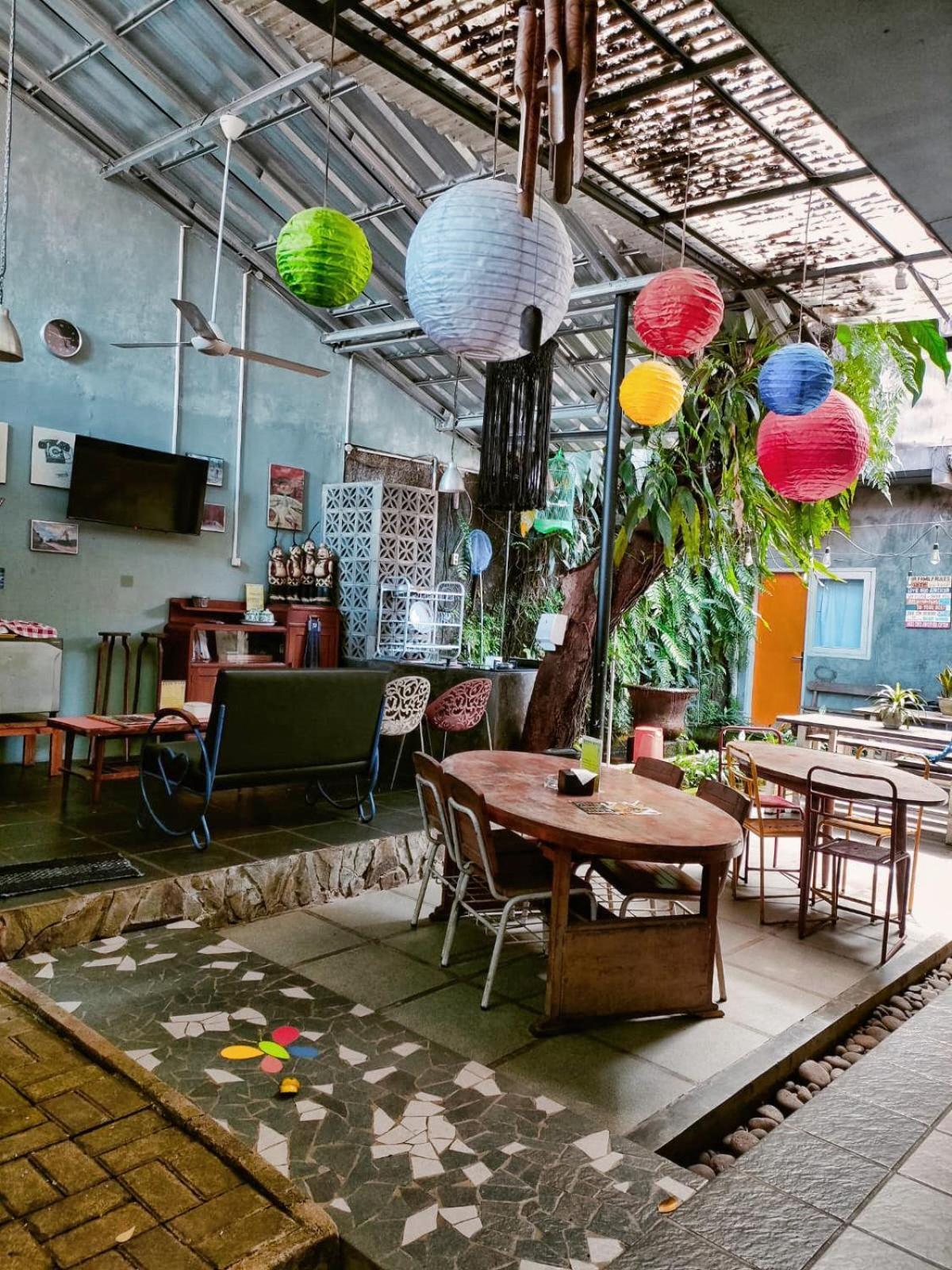 Jeng Tini Guest House Bogor Eksteriør bilde