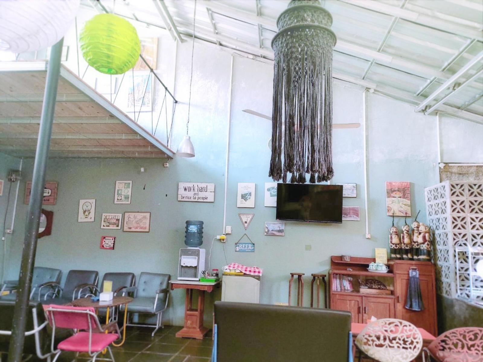 Jeng Tini Guest House Bogor Eksteriør bilde